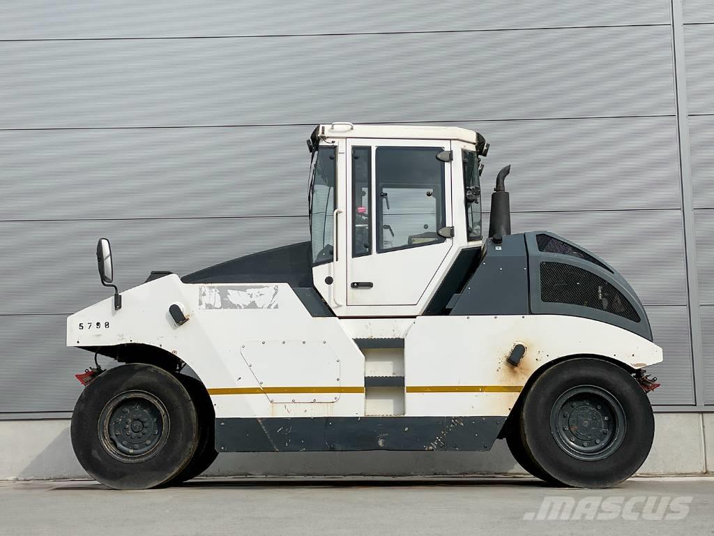 Bomag BW 24 RH 胶轮压路机