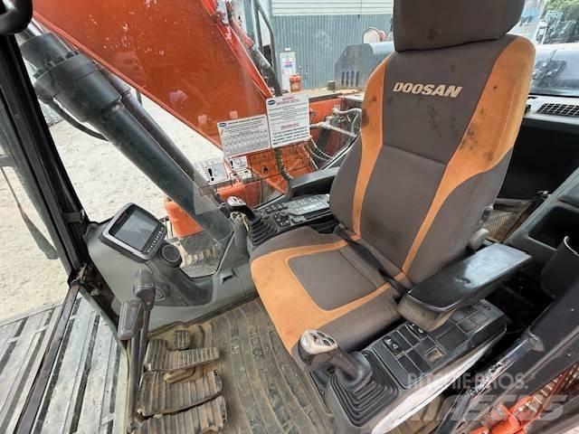 Doosan DX140LC-5 履带挖掘机