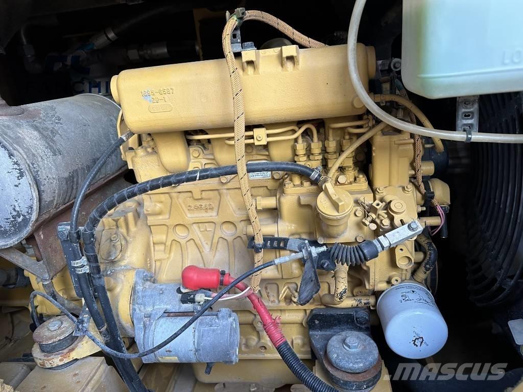 CAT 306 E2 履带挖掘机