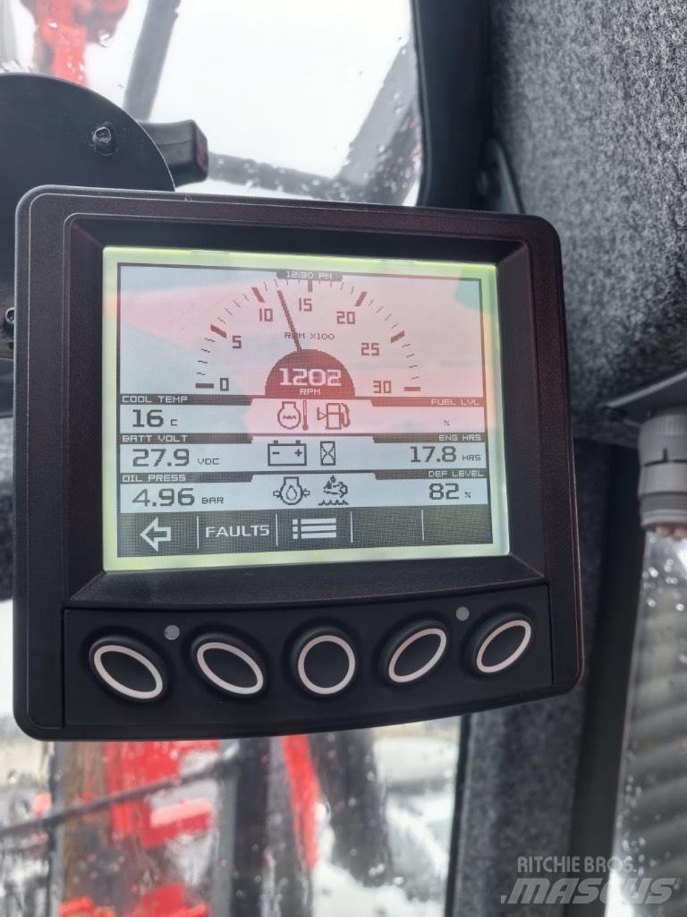 Sandvik DX 800 钻孔机