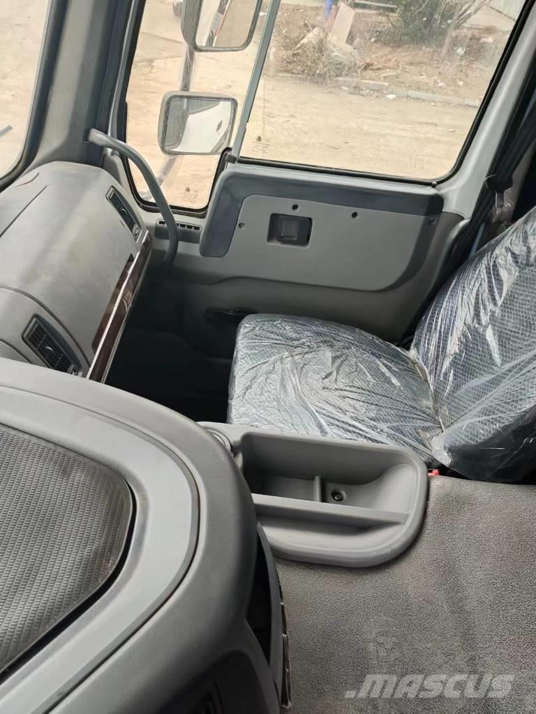 Howo 371 6x4 自卸式货车