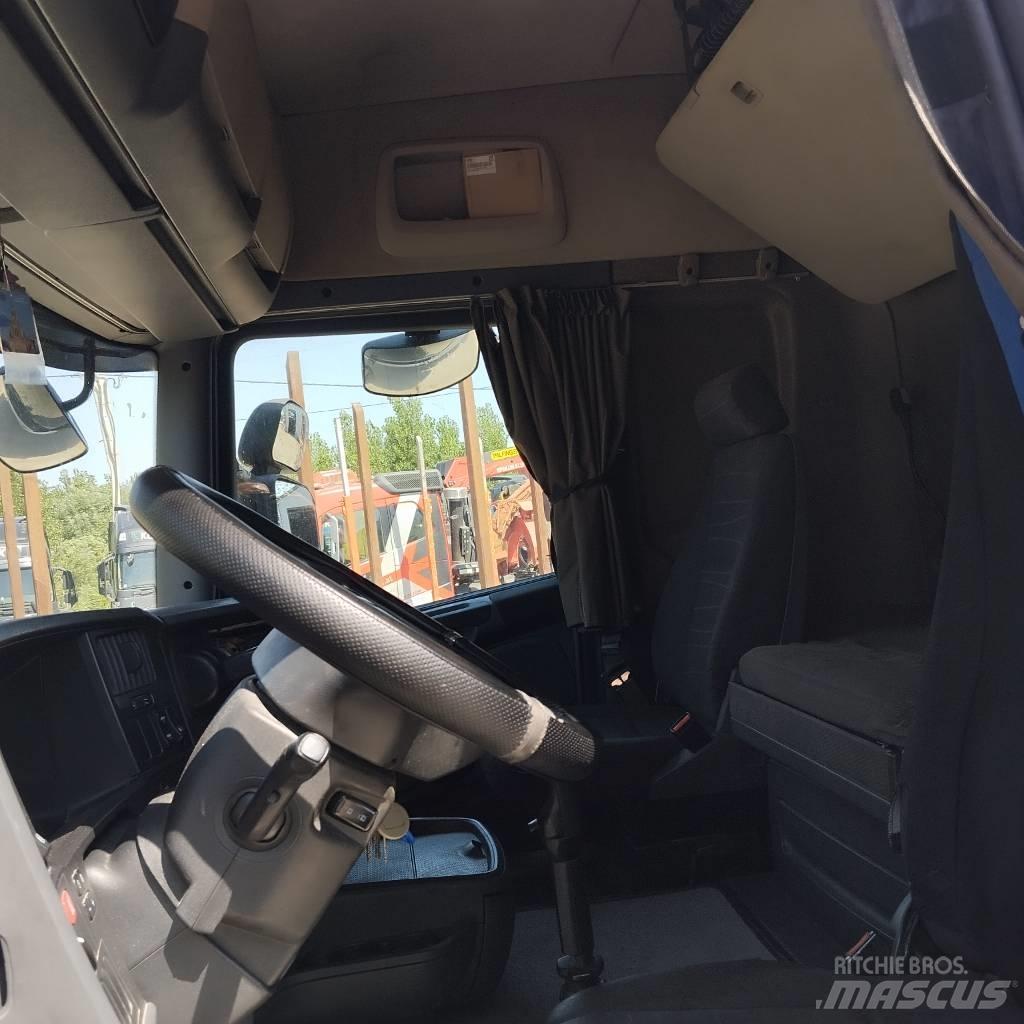 Scania R 440 牵引车