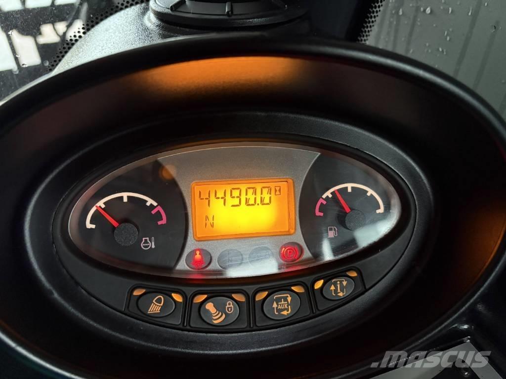 Bobcat TL 358+ AGRI 电动叉车