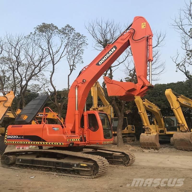 Doosan dh220lc-7 履带挖掘机
