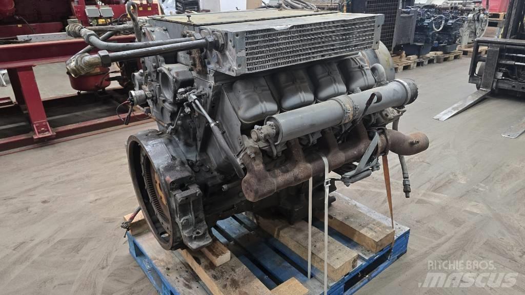 Deutz F8L413FW 发动机