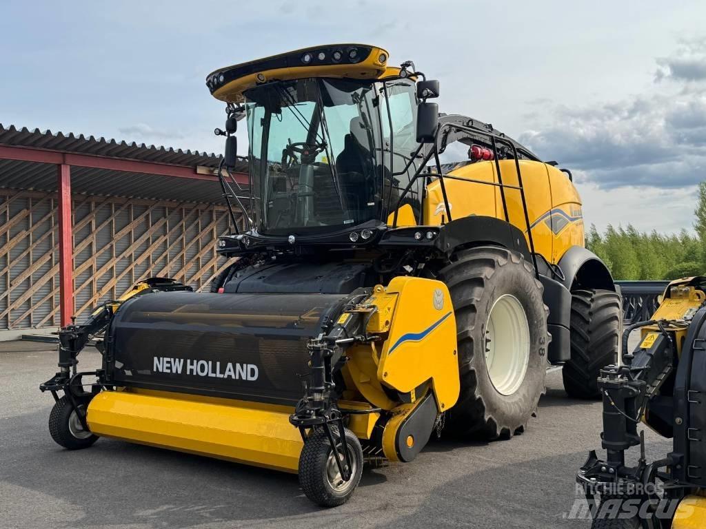 New Holland FR 550 自走式青贮饲料收割机