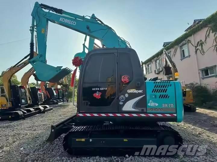 Kobelco SK 75 履带挖掘机