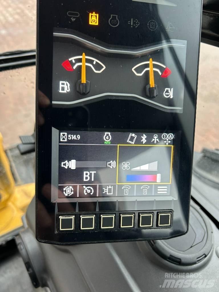 CAT 303.5 小型挖掘机