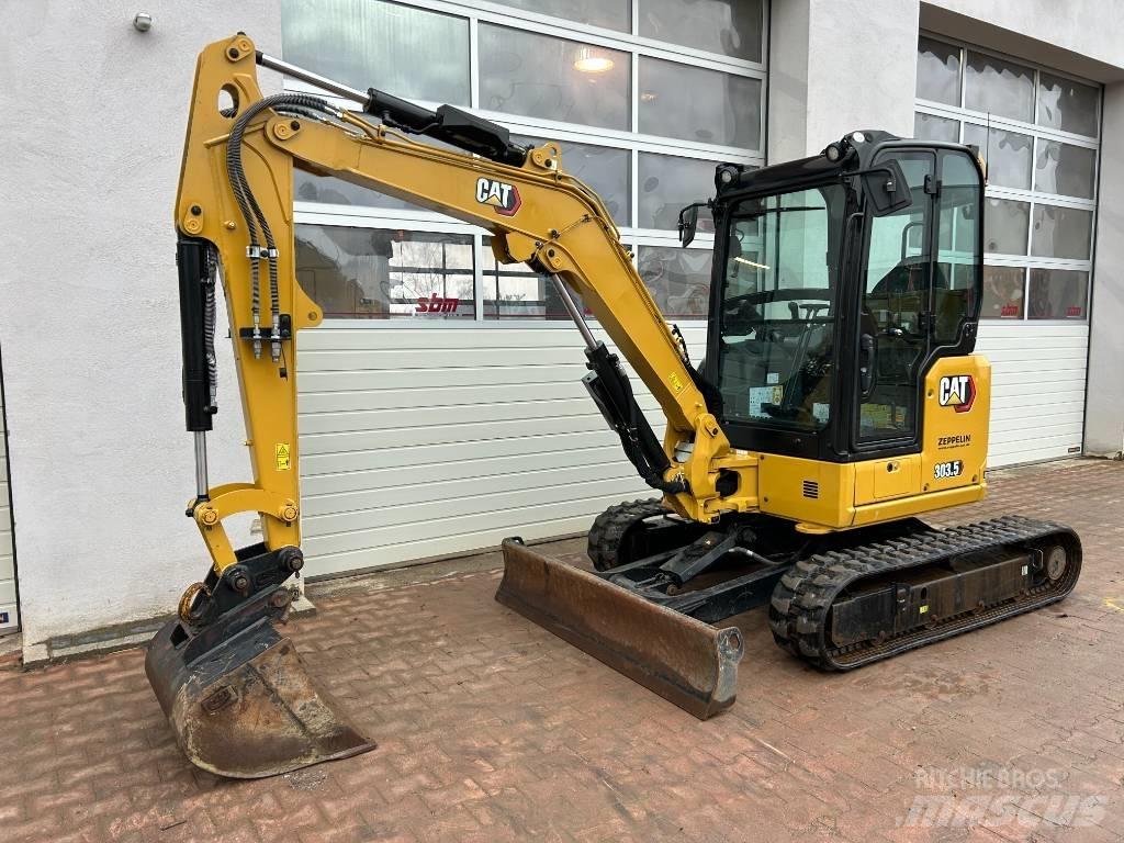CAT 303.5 小型挖掘机