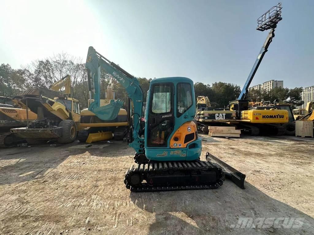 Kubota U 35 履带挖掘机