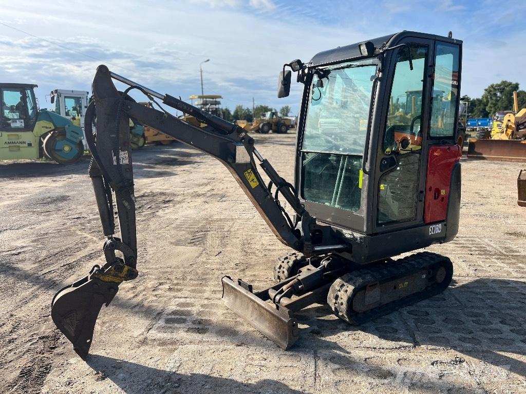 Volvo EC 18D 小型挖掘机