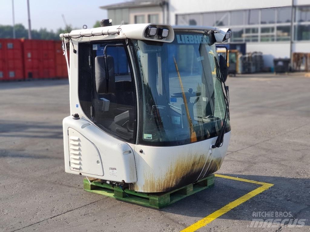 Liebherr L 550 CAB 驾驶室与内部