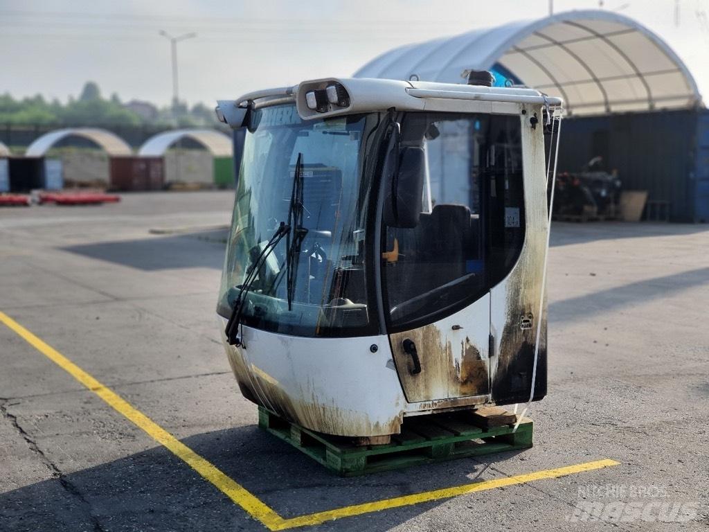 Liebherr L 550 CAB 驾驶室与内部