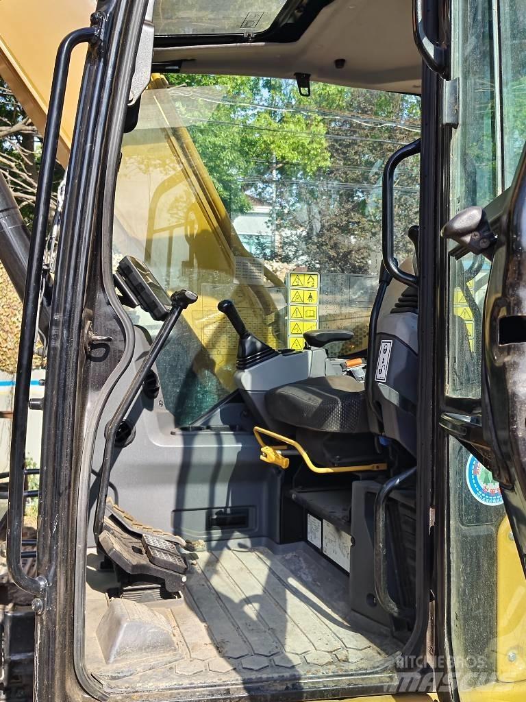 CAT 310 履带挖掘机