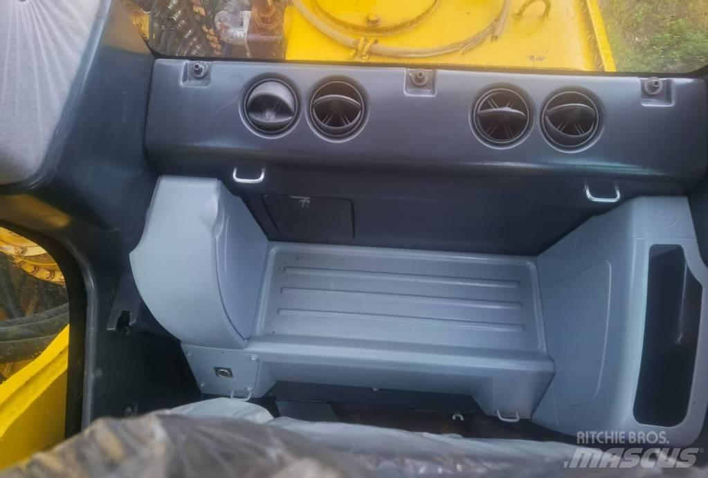 Komatsu pc450-8 履带挖掘机