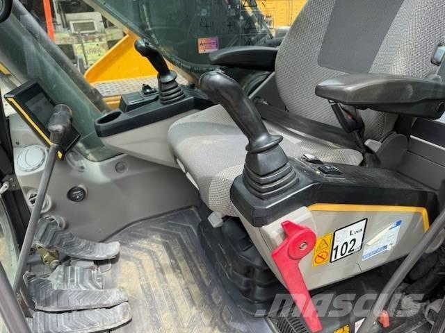 Volvo EC 220 履带挖掘机