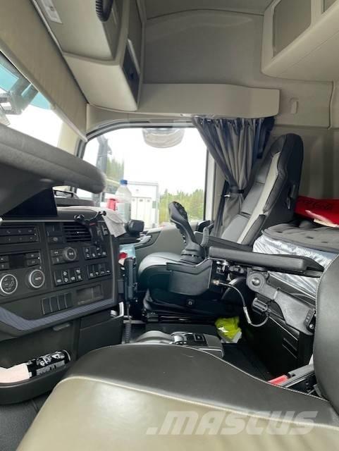 Volvo FH 13 工程吊钩车