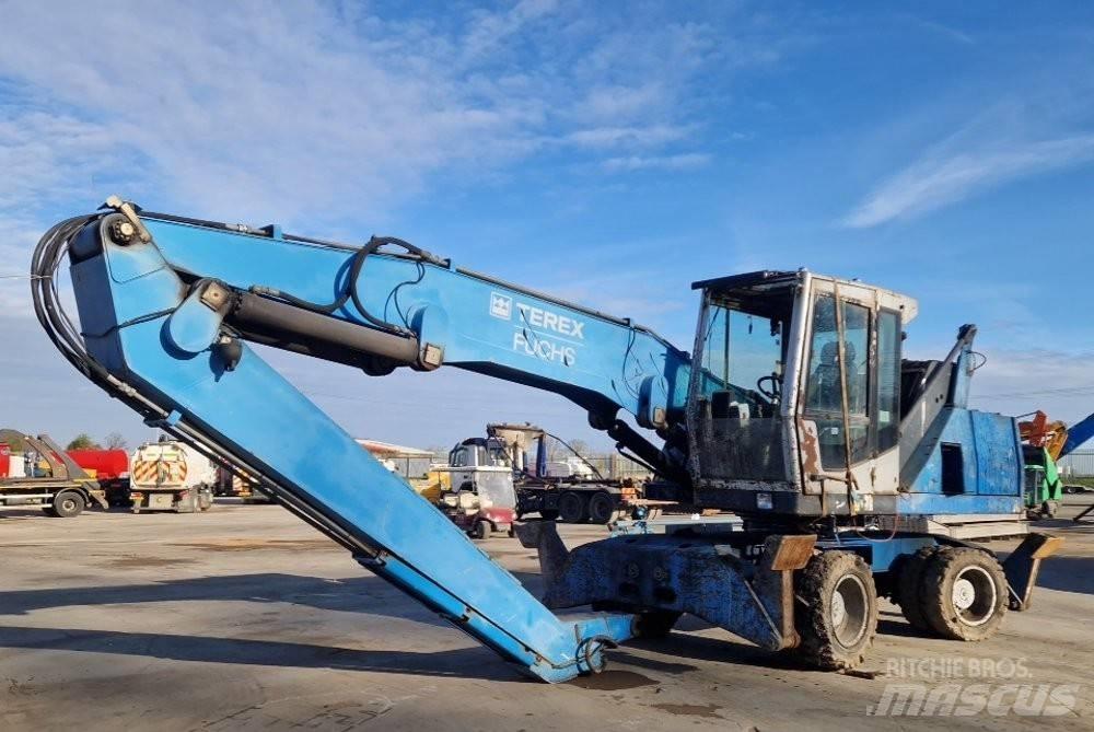 Fuchs 331 工业挖掘机