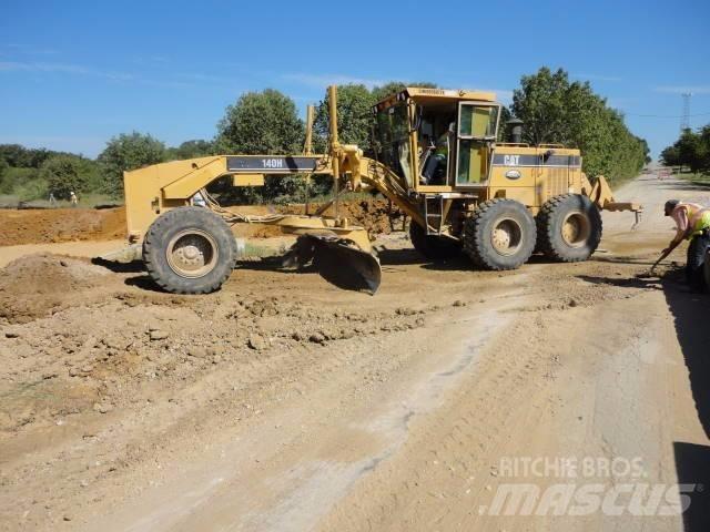 CAT 140H 平地机/推土机