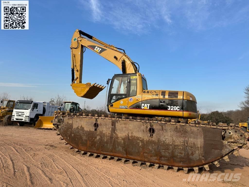 CAT 320 C L 水陆两栖挖掘机