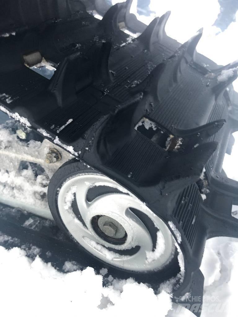 Polaris 900 Fusion 越野车