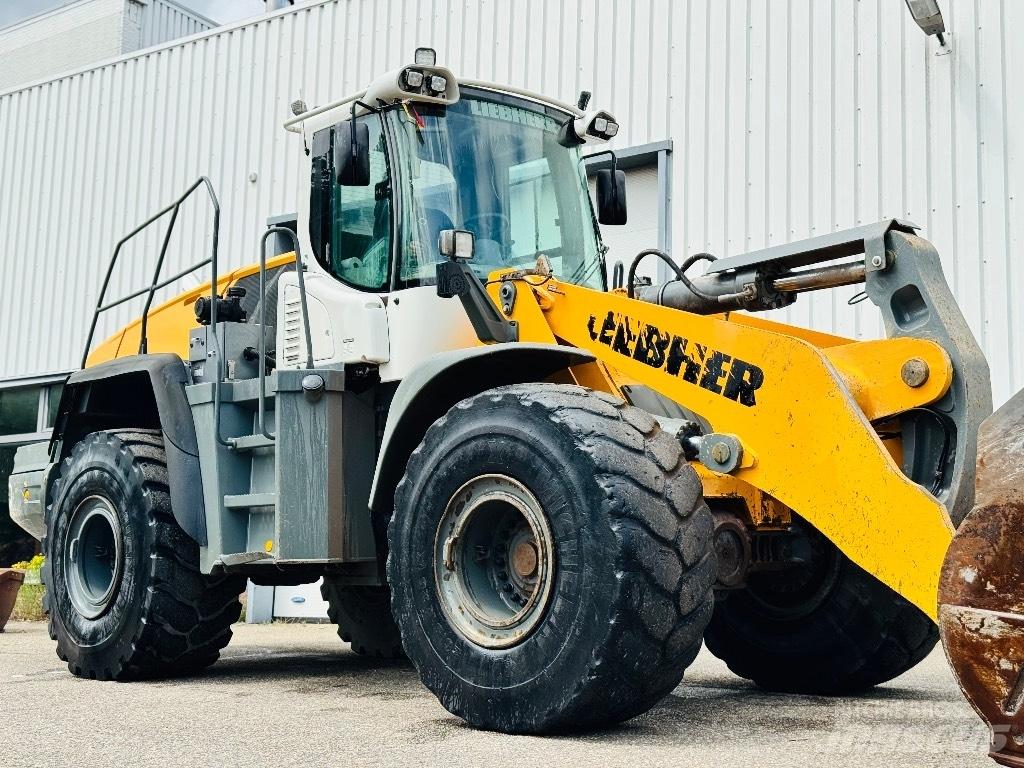Liebherr L 566 轮式装载机