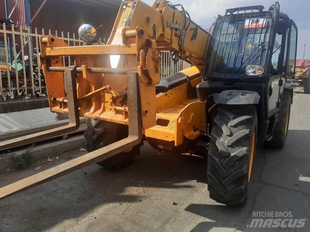 JCB 535-95 电动叉车