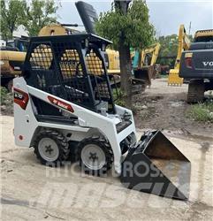 Bobcat S70 滑移装载机