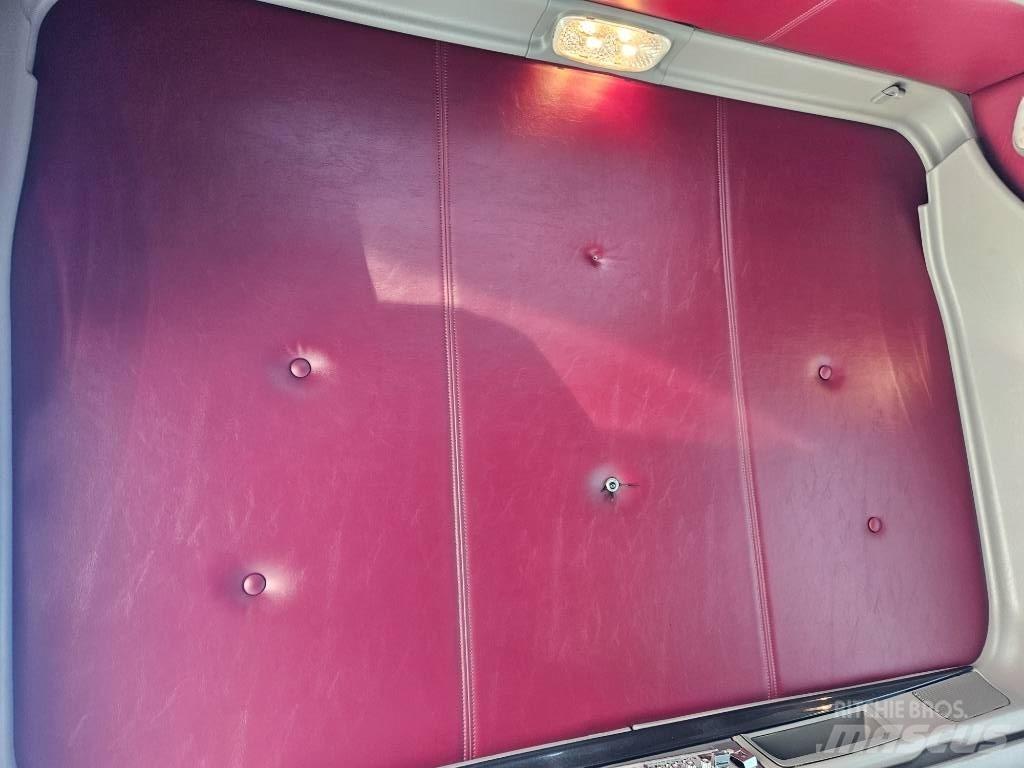 Kenworth W900 牵引车