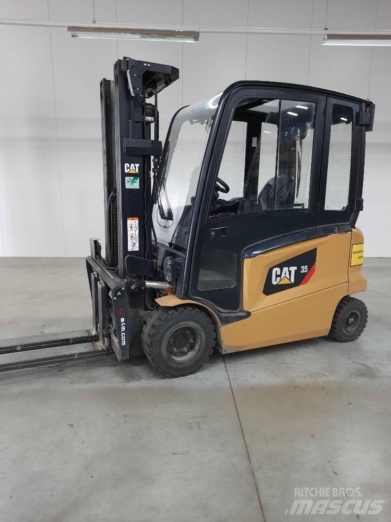CAT EP35N 电动叉车