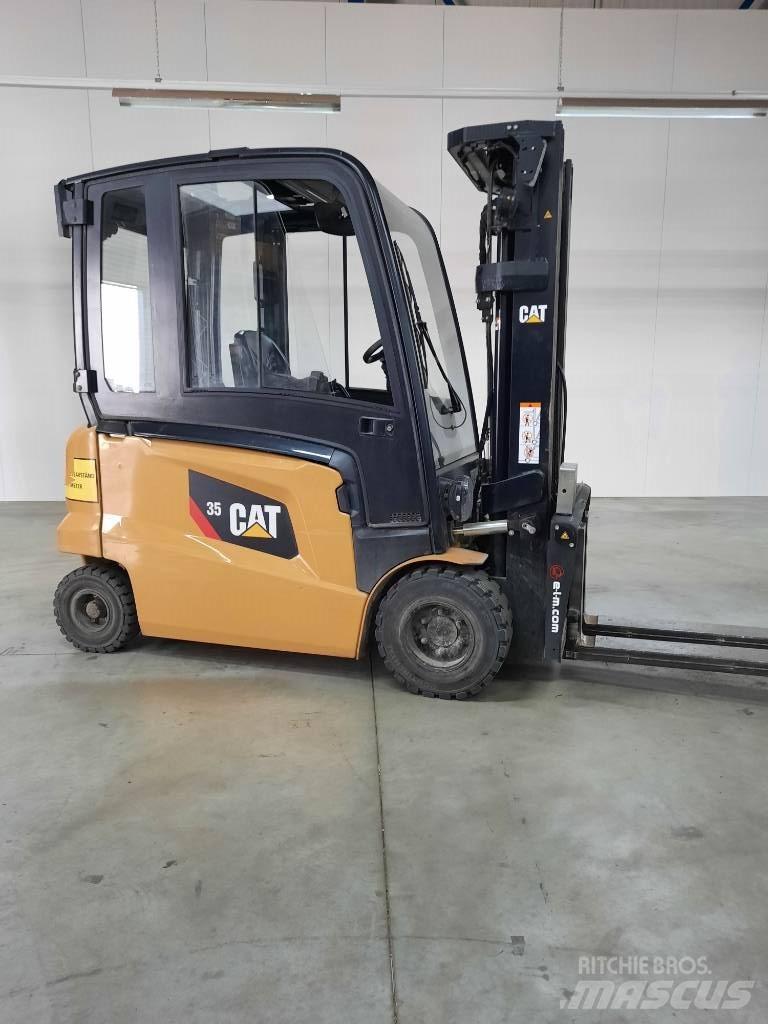 CAT EP35N 电动叉车