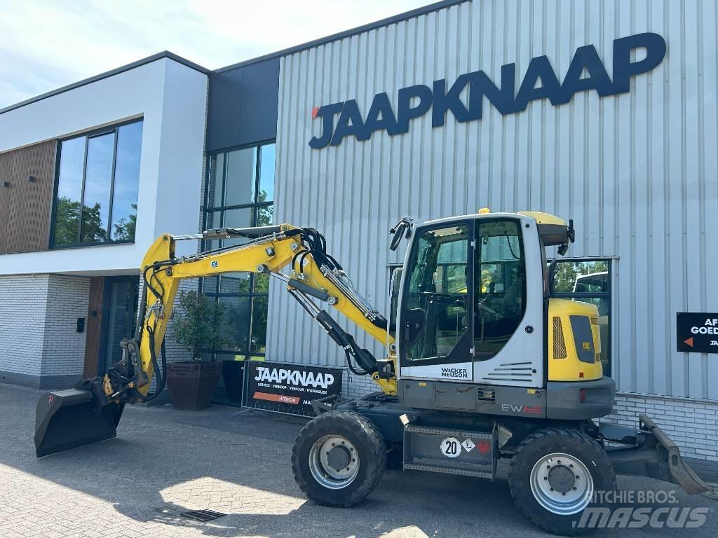 Wacker Neuson EW 65 轮式挖掘机