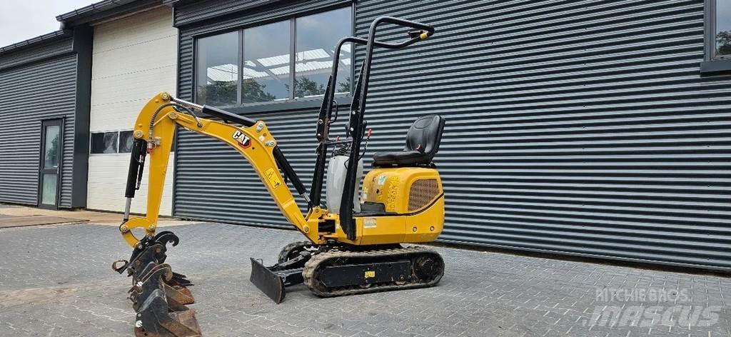 CAT 300.9D 小型挖掘机