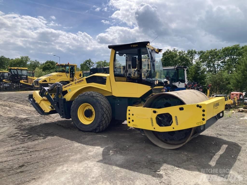 Bomag BW 213 DH-5 土壤压实机