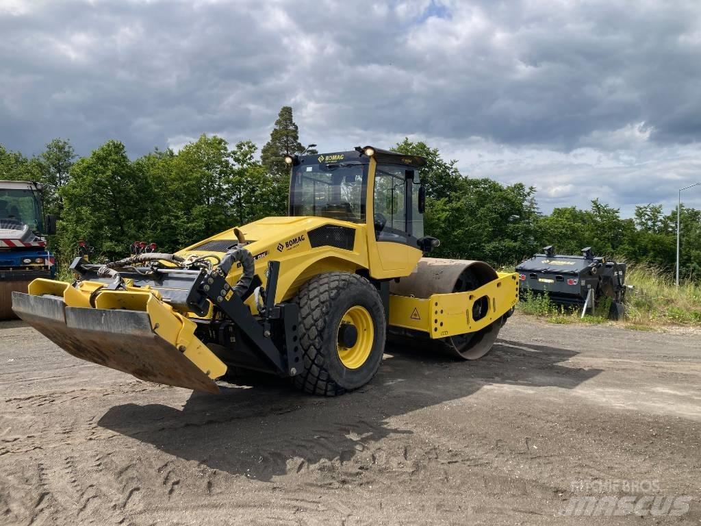 Bomag BW 213 DH-5 土壤压实机