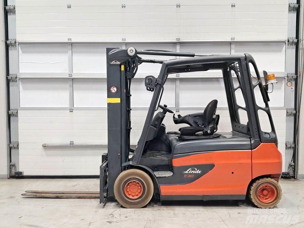 Linde E30L-01 电动叉车