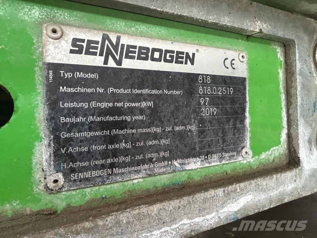Sennebogen 818 工业挖掘机