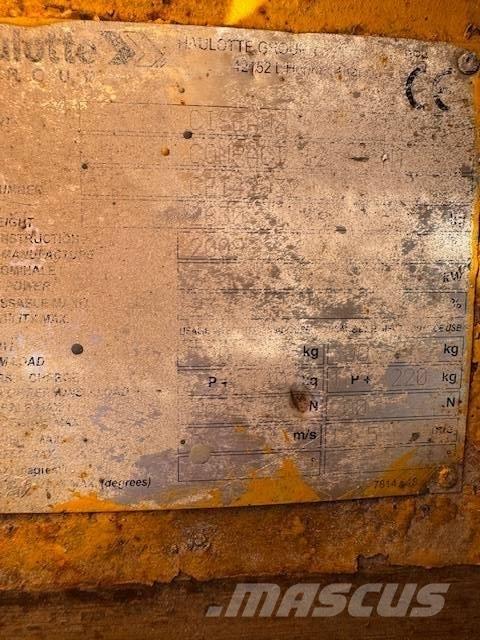 Haulotte Compact 12 剪叉式升降机