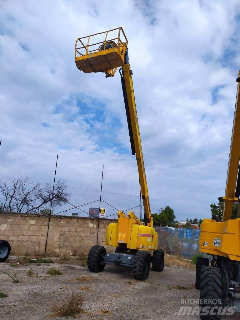 Haulotte HA 260 PX 曲臂高空工作平台