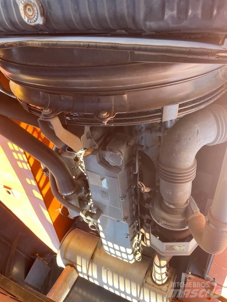 Hitachi ZX 350 履带挖掘机