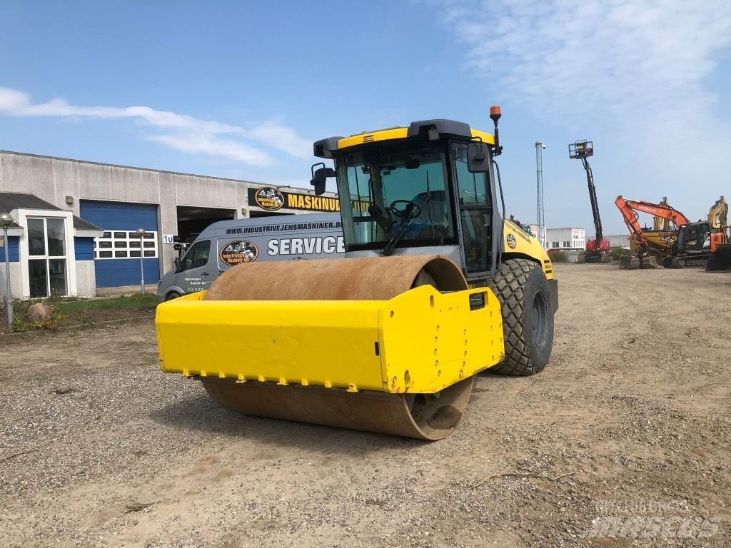 Atlas Copco CA3500 D 单轮压路机