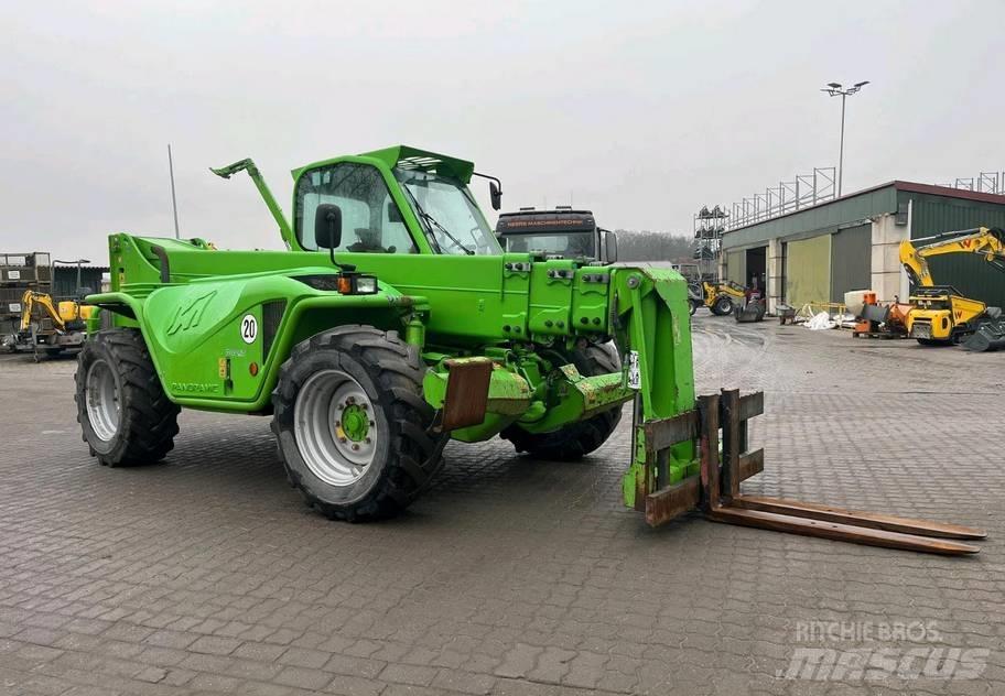 Merlo P 40.17 伸缩臂叉装车|叉装车