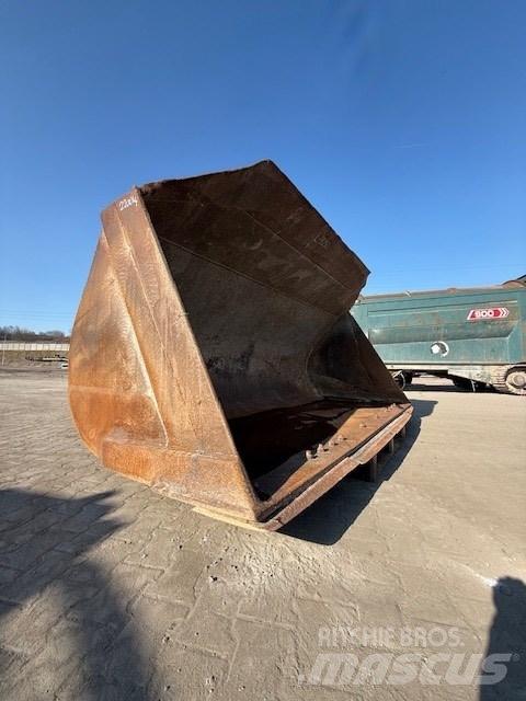 Doosan DL 400 挖斗