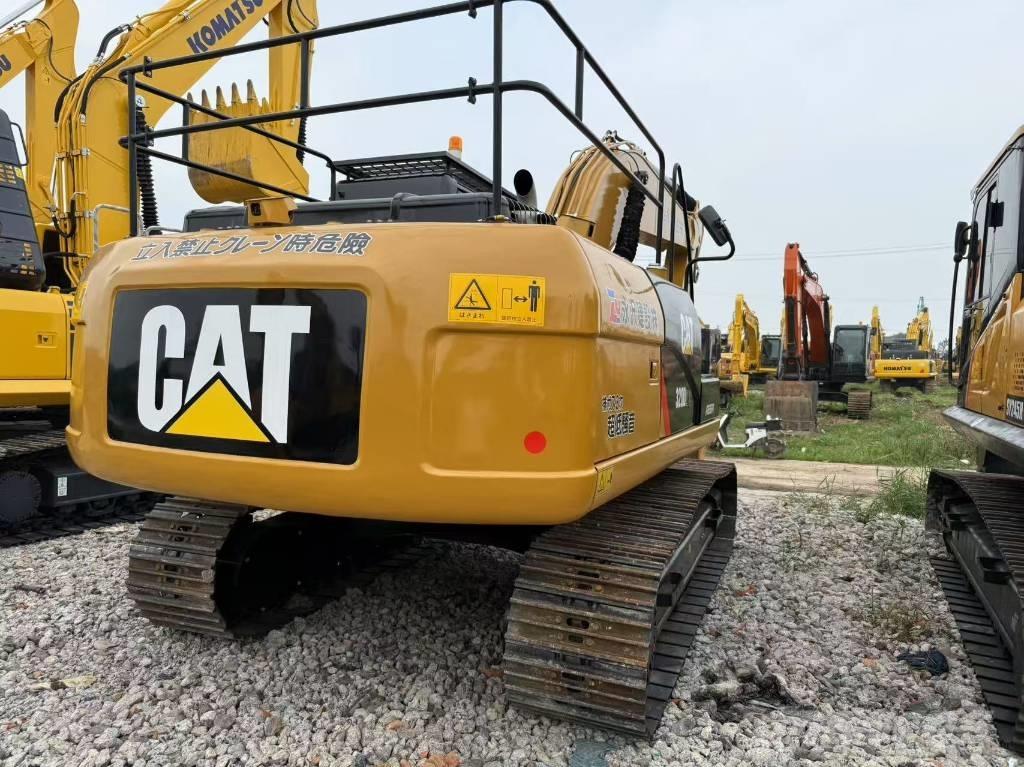 CAT 320D2 履带挖掘机