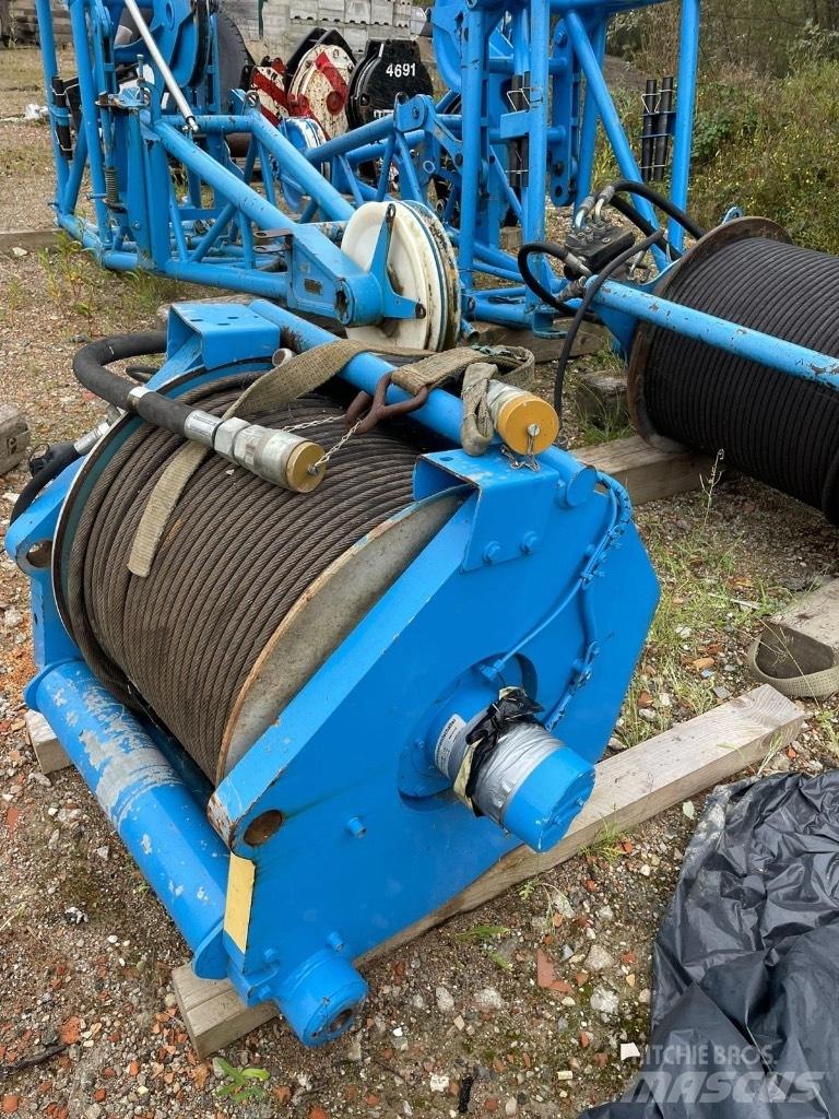 Liebherr Crane parts 越野轮胎起重机︳越野吊︳越野起重机︳移动式起重机