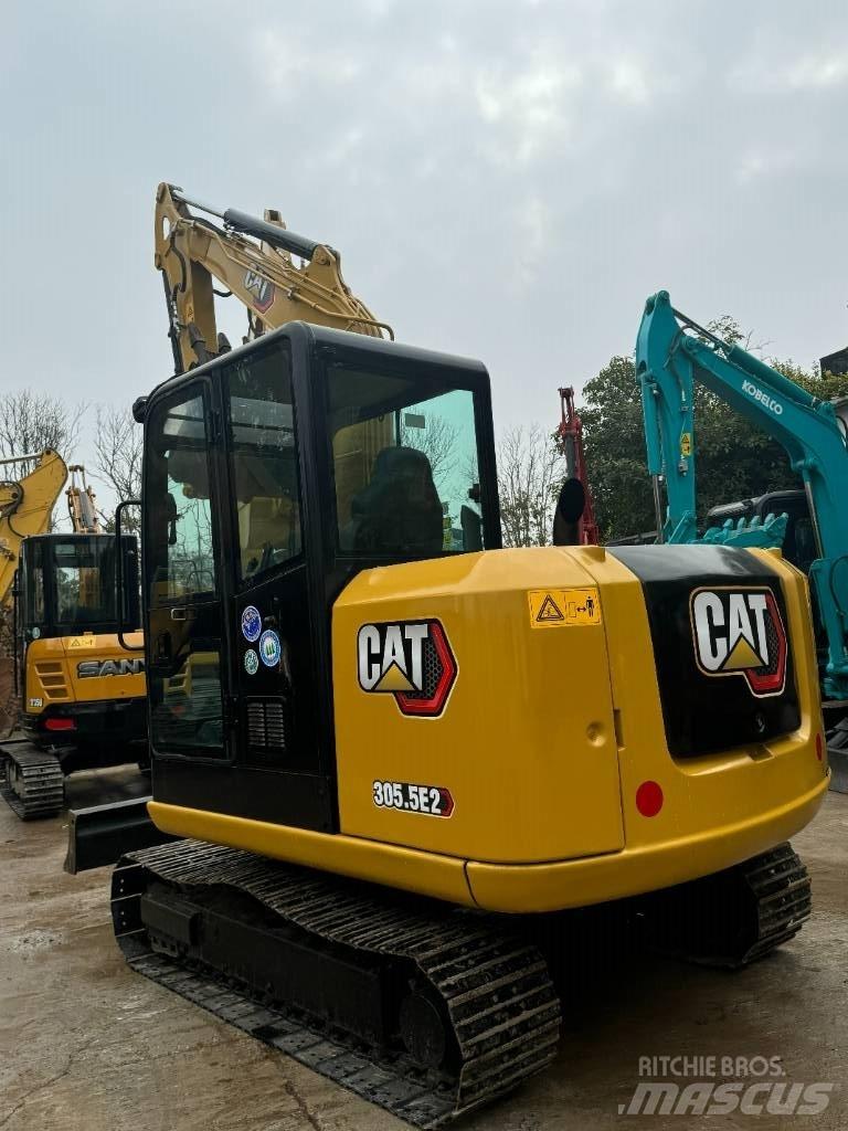 CAT CAT305.5 小型挖掘机