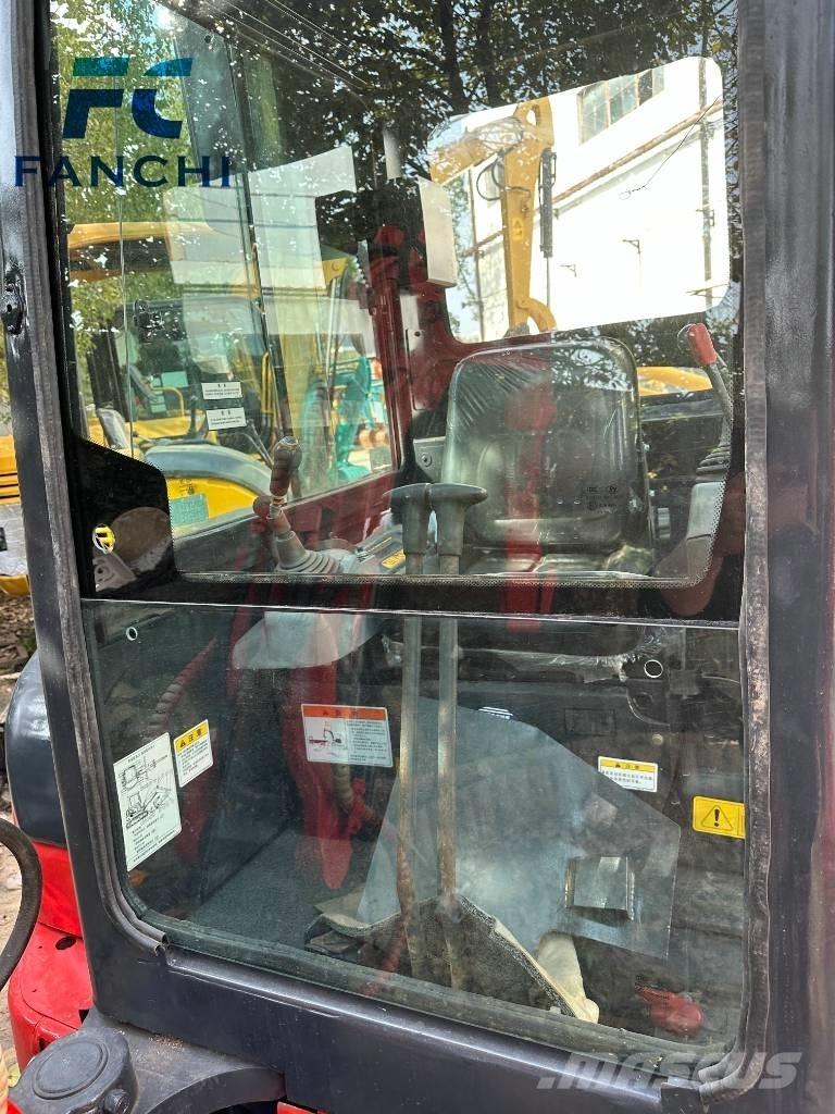 Kubota u35 履带挖掘机