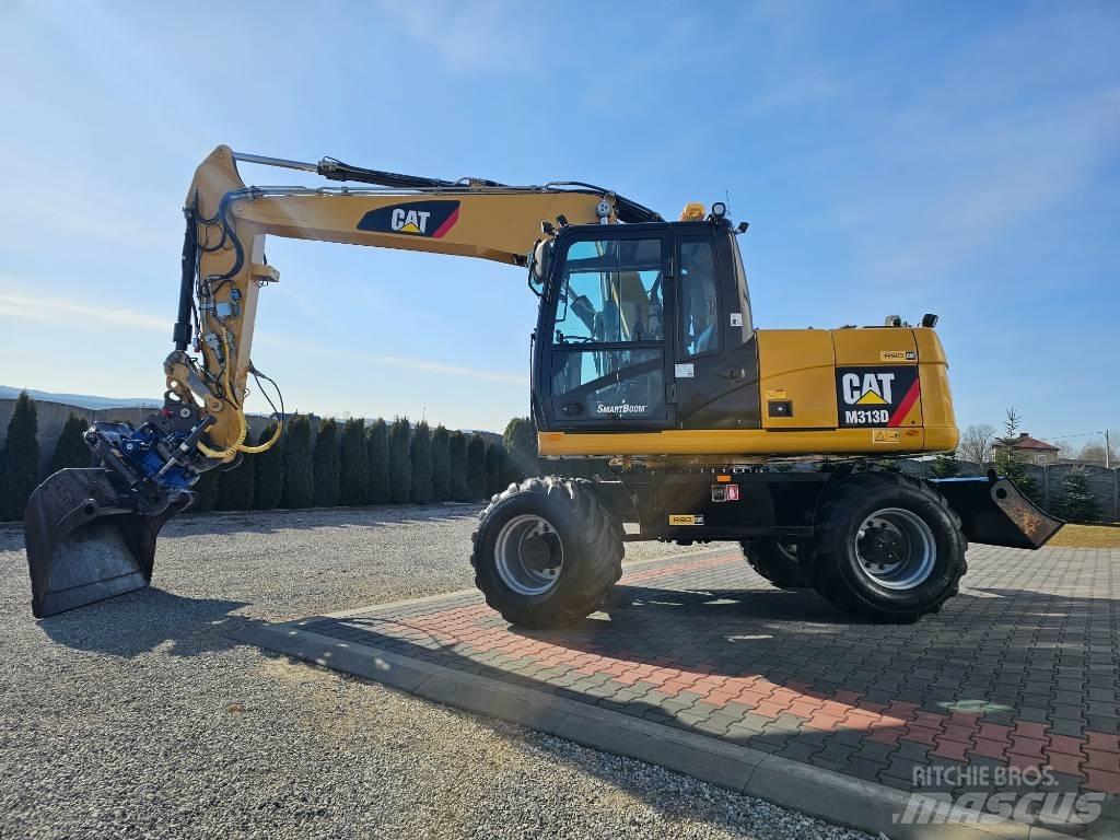 CAT 313 D 轮式挖掘机