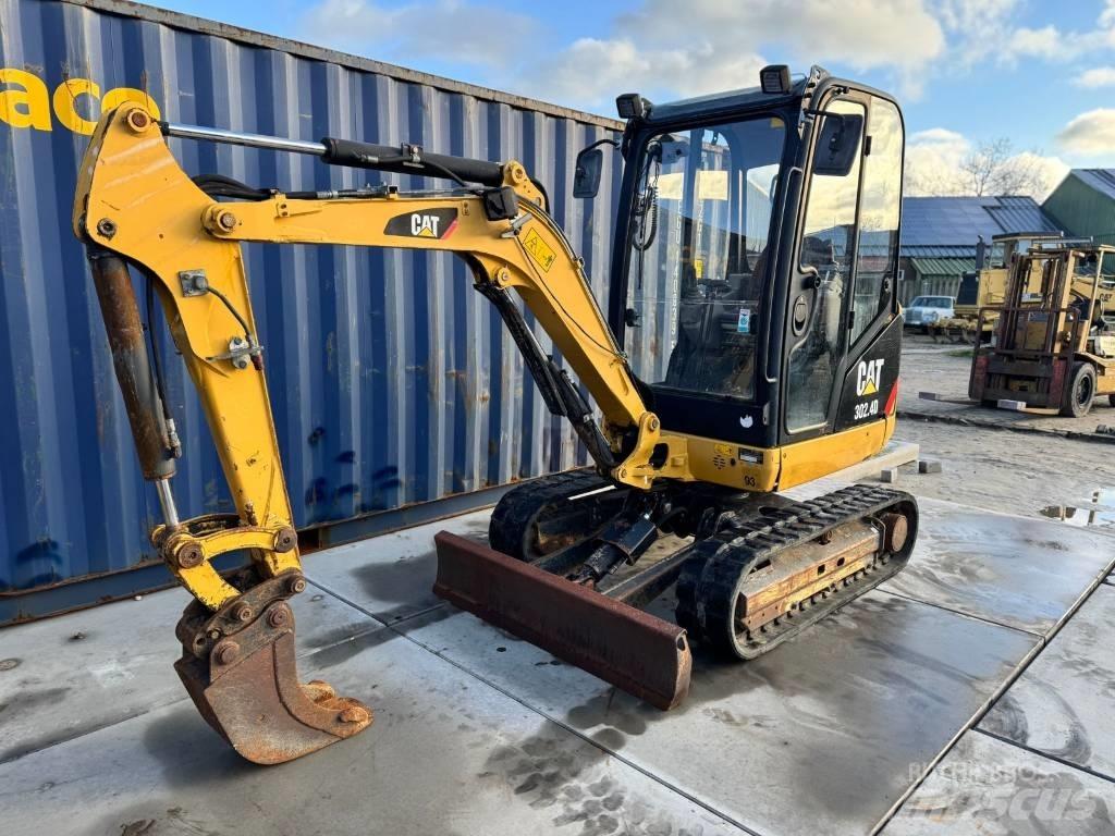 CAT 302.4 D 小型挖掘机