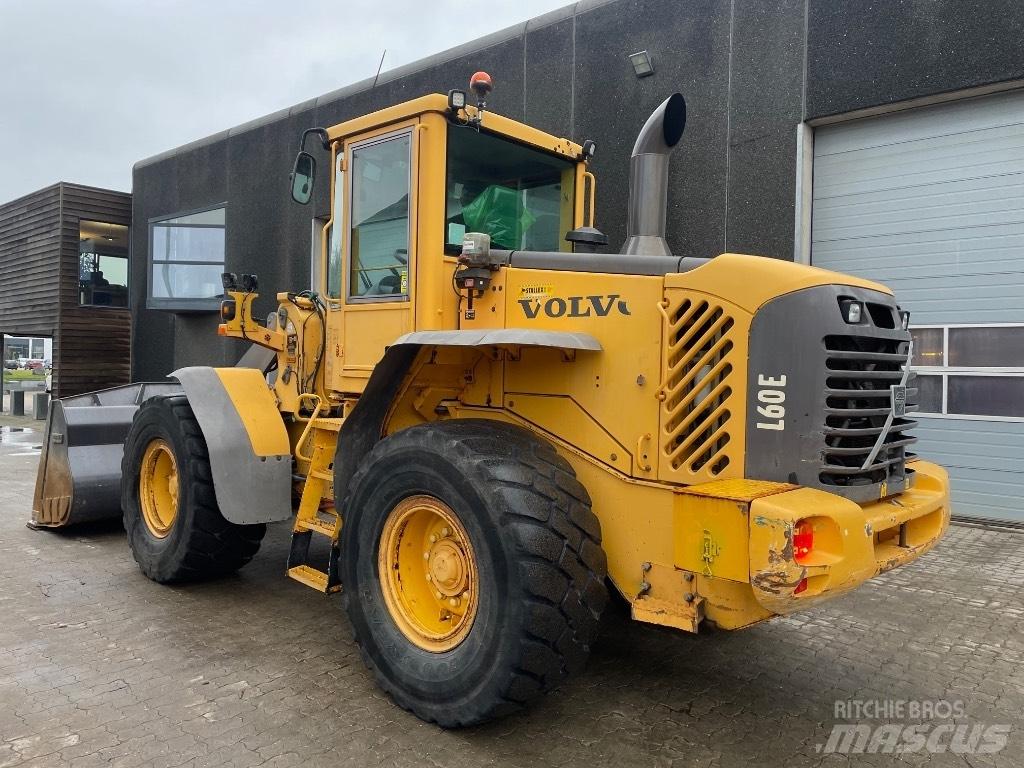 Volvo L60E 轮式装载机
